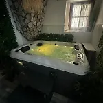 Maison Familiale A 2 Min A Pied De L'institut A Armand Calme Jeux Babyfoot Jacuzzi Proche Semesterbostad